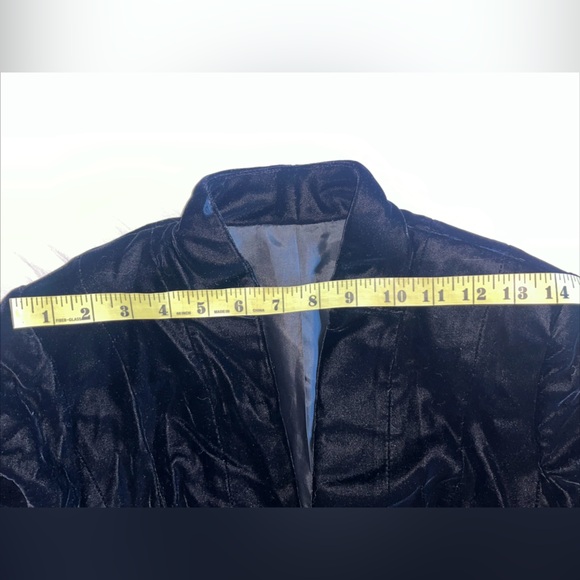 Vintage Black Velvet Gorgeous Lined Tailored And Fitted Button Front Jacket - Picture 8 of 15